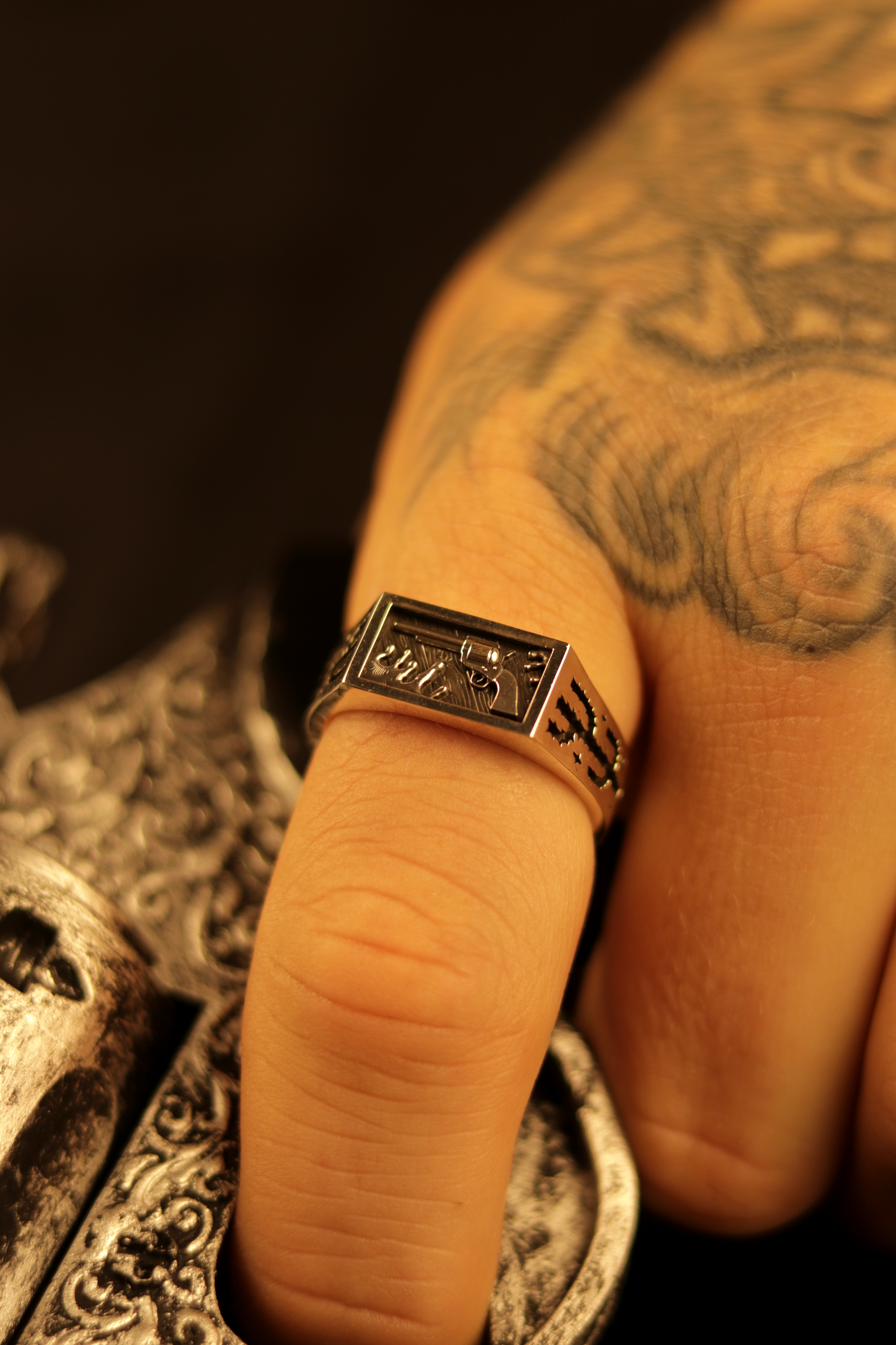 "The Gunslinger" Signet