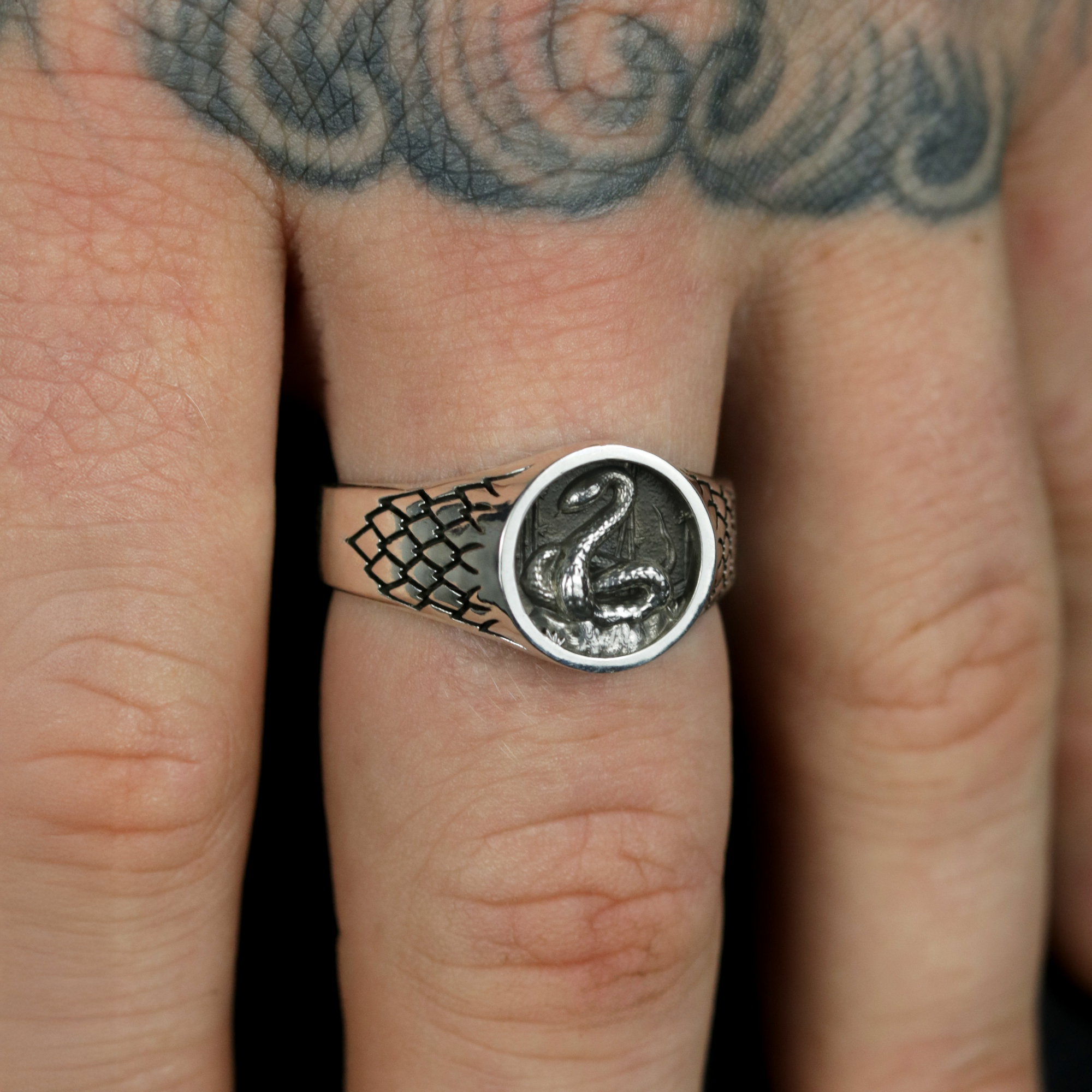 "The Serpent" Signet